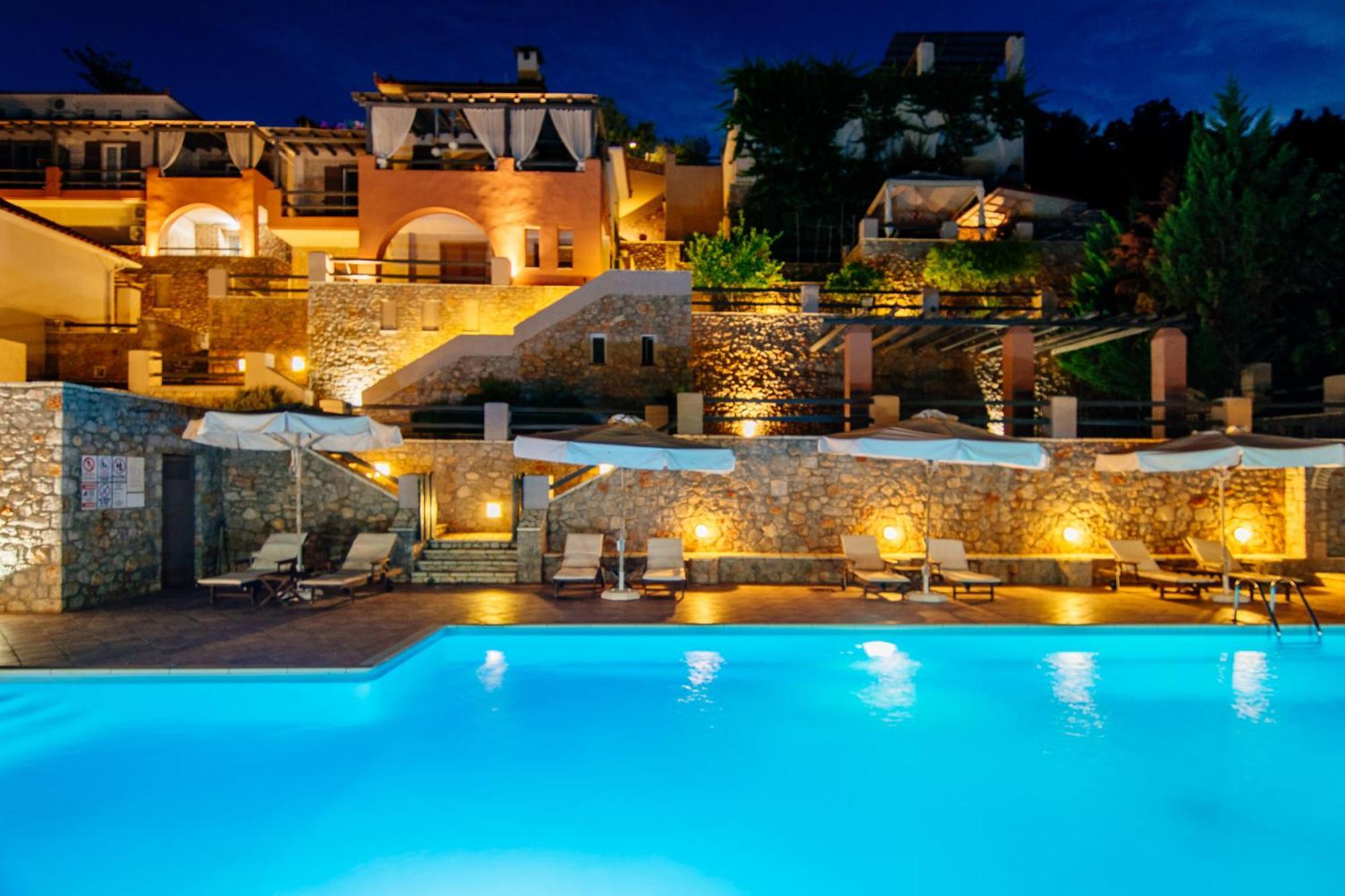 Apelon Tiritas Villas Leonidio Luaran gambar
