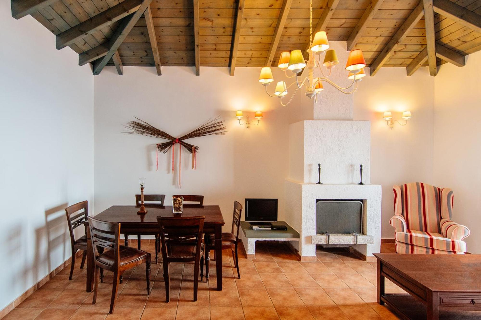 Apelon Tiritas Villas Leonidio Luaran gambar